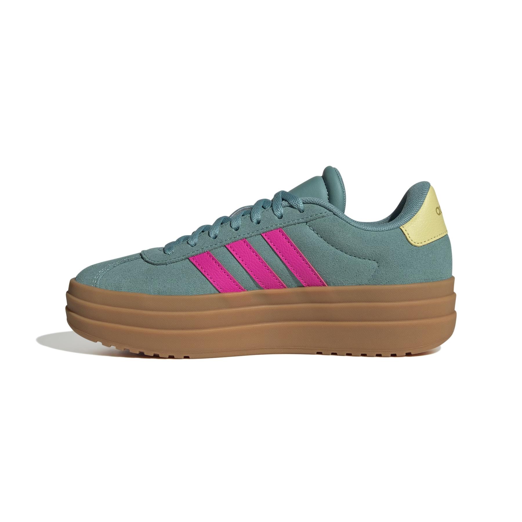 product/a/d/adidas_jq4482_5_footwear_photography_side_medial_center_view_white-nw091625.jpg